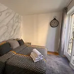 Studio Avenue Foch - Hala Paris